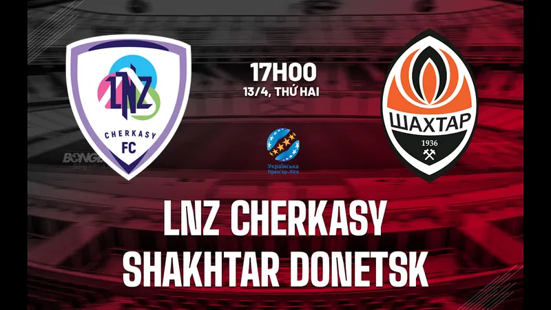 Cầu thủ LNZ Cherkasy chống đỡ sự tấn công của Shakhtar Donetsk Cầu thủ LNZ Cherkasy chống đỡ sự tấn công của Shakhtar Donetsk
